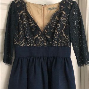 Navy Lace Eliza J Dress Sz 4 Flattering